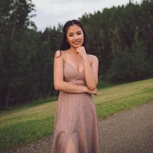 Meet your Posher, Julia claire